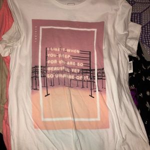 The 1975 T shirt